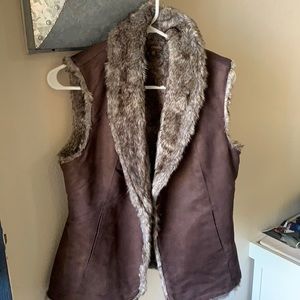Fur vest